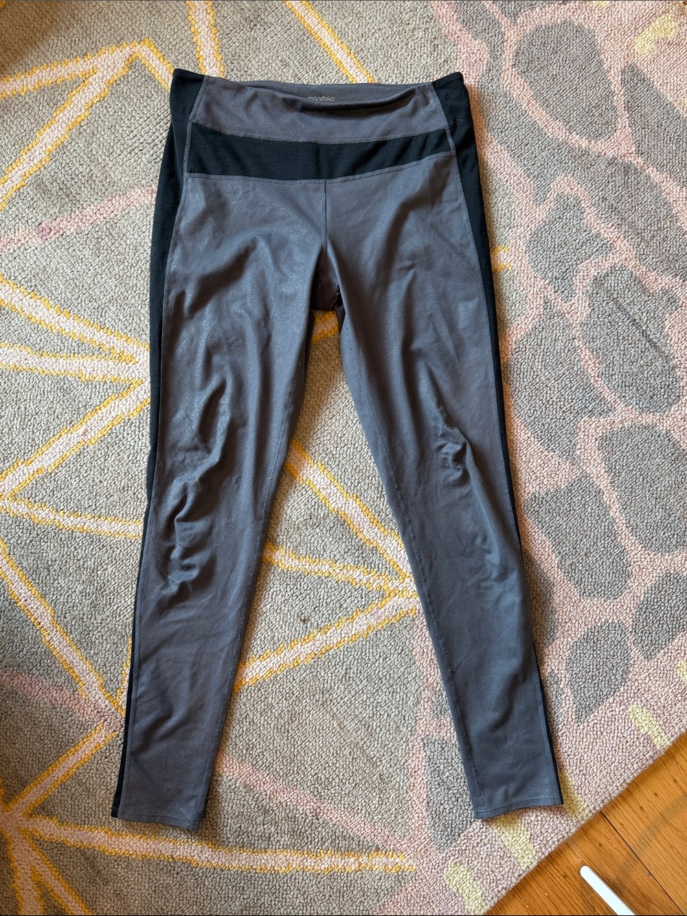 manduka charcoal gray yoga leggings